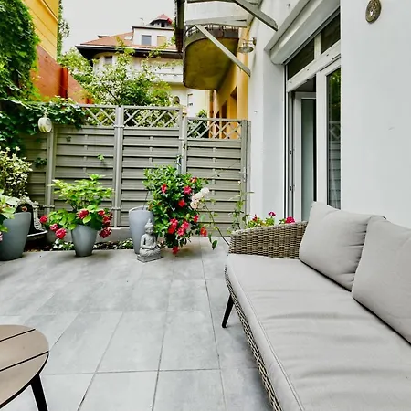 Buda Bliss Garden Апартаменты *