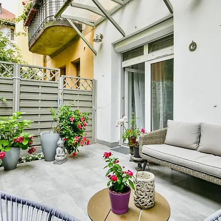 Buda Bliss Garden * Budapesta